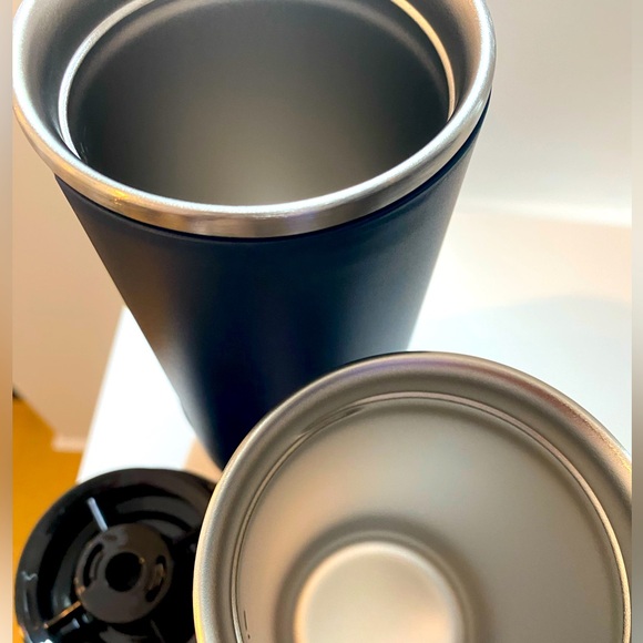 NESPRESSO Medium and Large Nomad Travel Mugs- NEW! - Picture 2 of 5